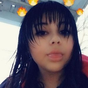 Meet your Posher, Selena